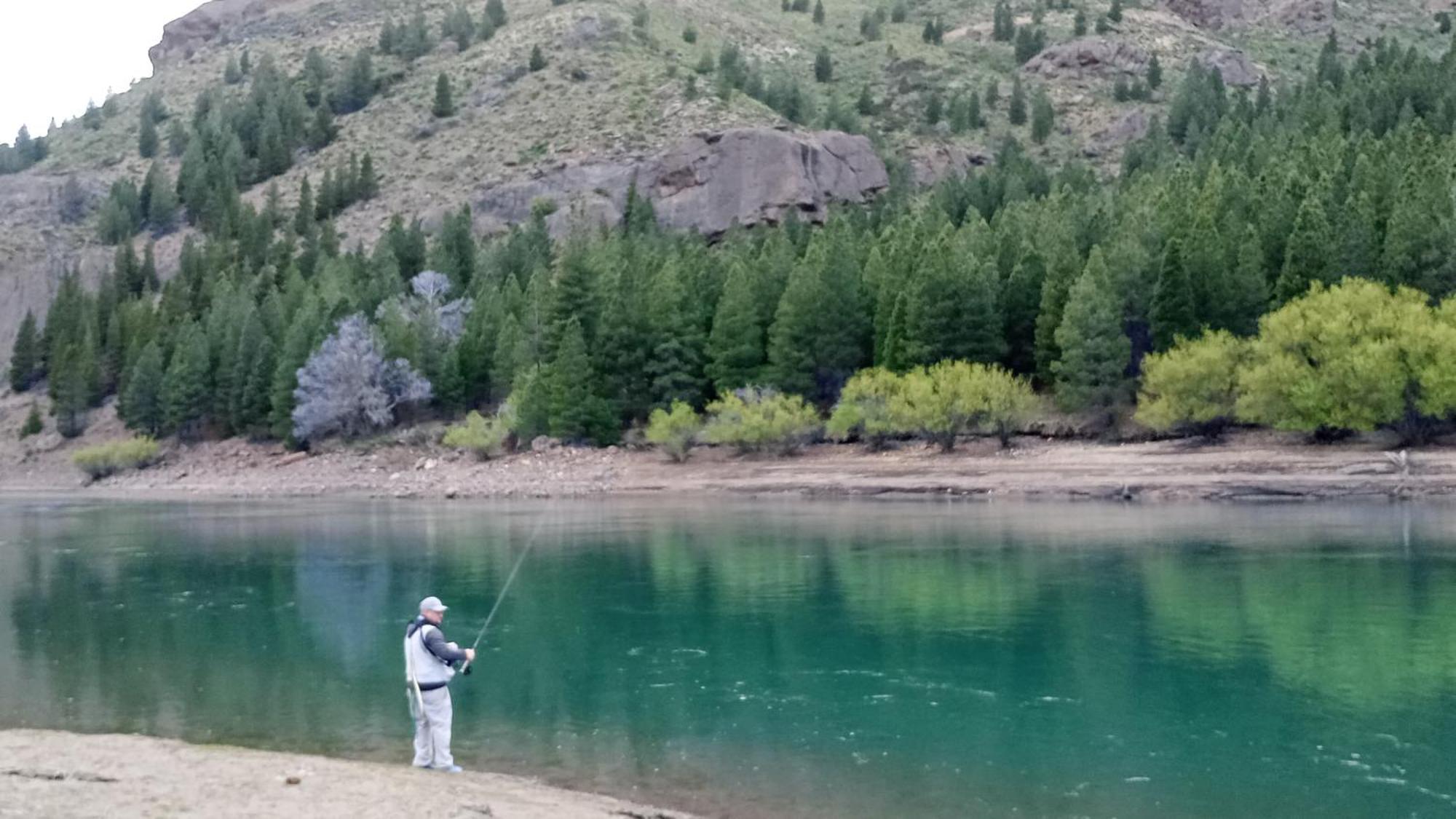 Bardas Del Limay Dormi-Con Hidromasaje - Totalmente Equipado Plottier Exteriör bild