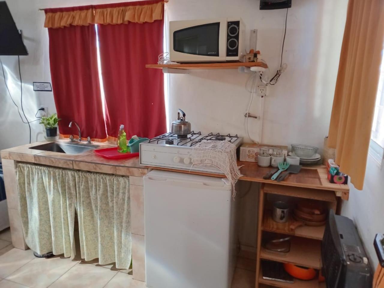 Bardas Del Limay Dormi-Con Hidromasaje - Totalmente Equipado Plottier Exteriör bild
